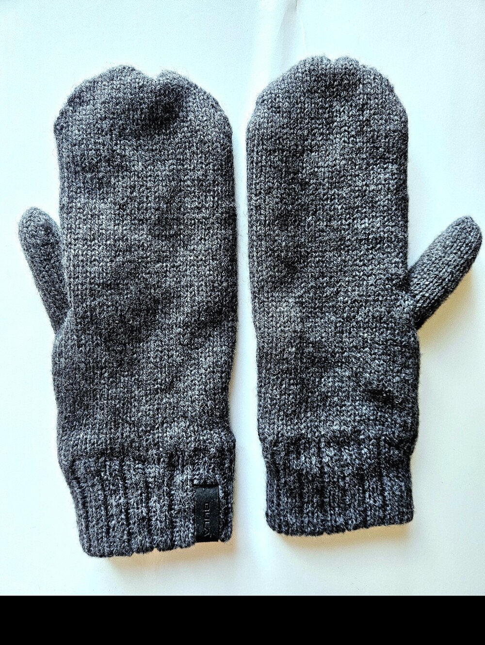 BULA Gray Knit Mittens ☃️